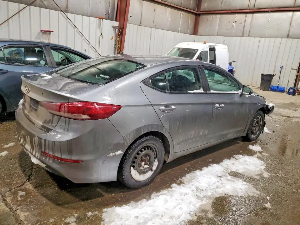 2018 HYUNDAI ELANTRA SE  