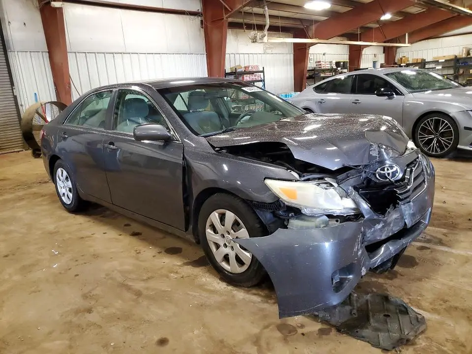 2010 TOYOTA CAMRY LE  