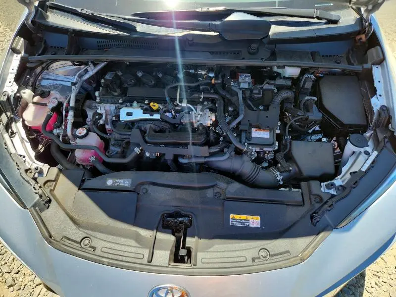 2023 TOYOTA PRIUS XLE  