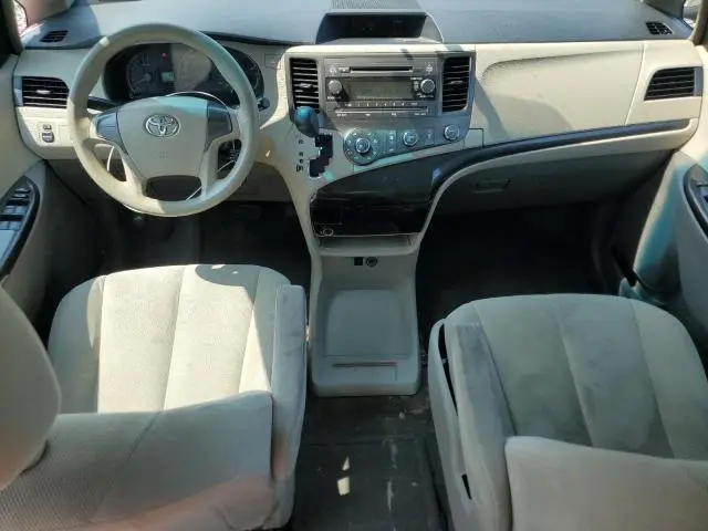 2013 TOYOTA SIENNA   