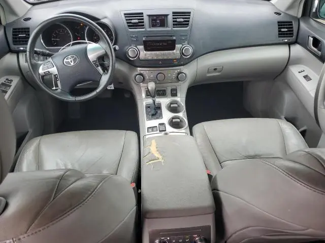2011 TOYOTA HIGHLANDER BASE  