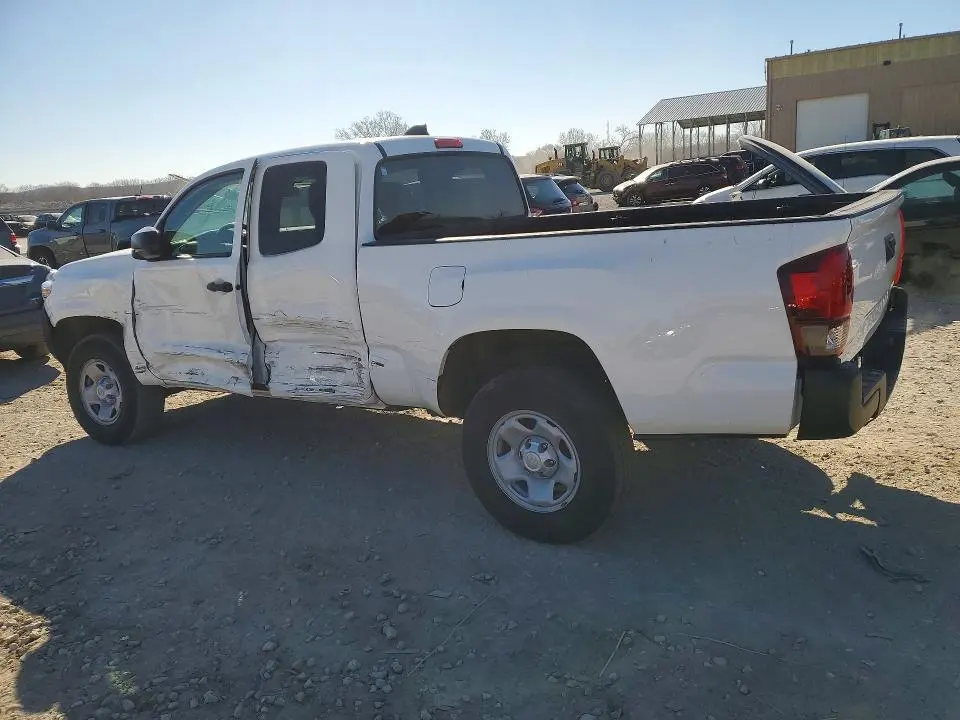 2023 TOYOTA TACOMA SR  