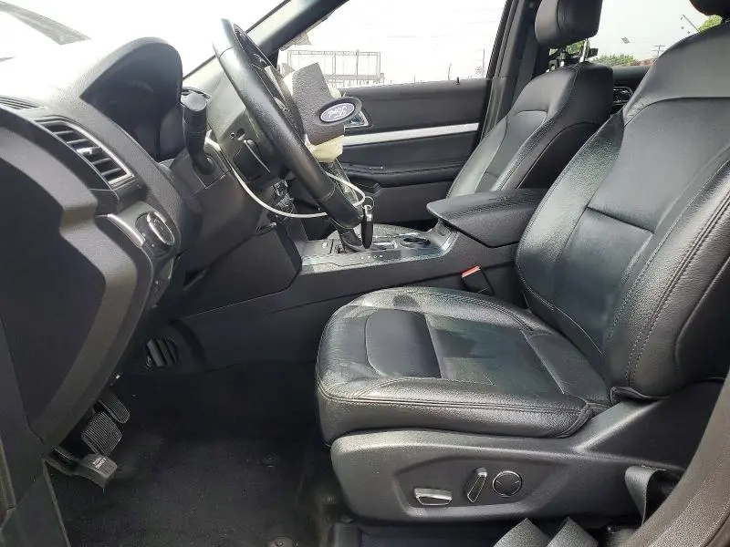 2017 FORD EXPLORER XLT  