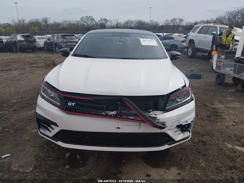 2018 VOLKSWAGEN PASSAT 3.6L V6 GT