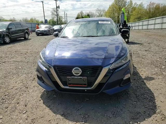 2019 NISSAN ALTIMA SR