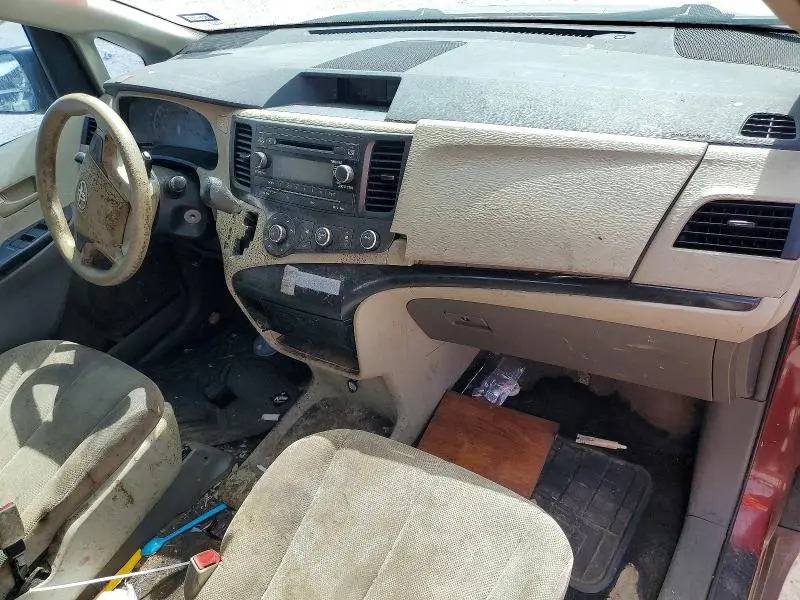 2013 TOYOTA SIENNA L 7-PASSENGER  