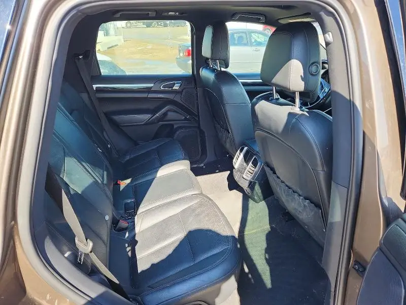 2012 PORSCHE CAYENNE   