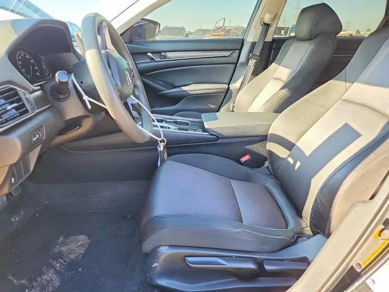 2019 HONDA ACCORD LX  