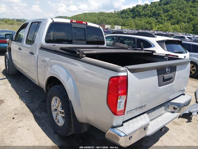 2015 NISSAN FRONTIER SV