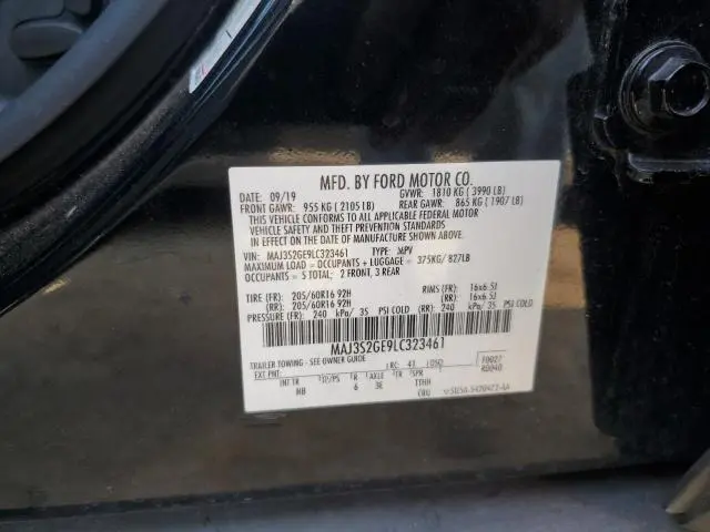 2020 FORD ECOSPORT SE  