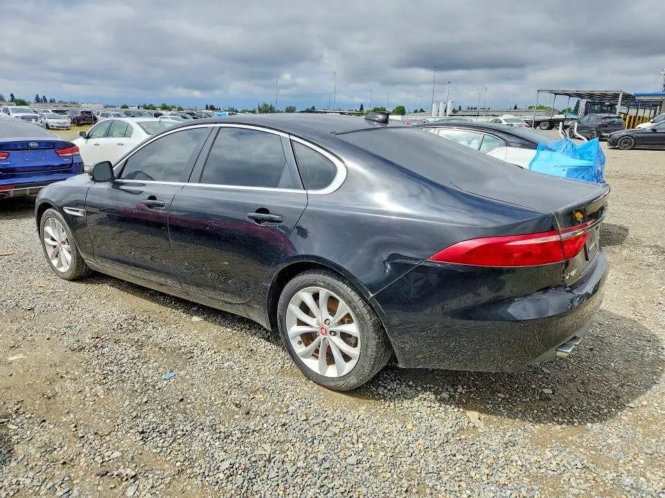 2017 JAGUAR XF PREMIUM  
