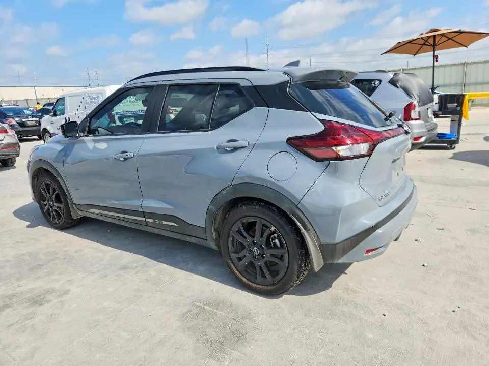 2024 NISSAN KICKS SR  