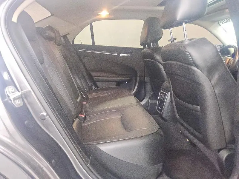 2018 CHRYSLER 300 LIMITED  