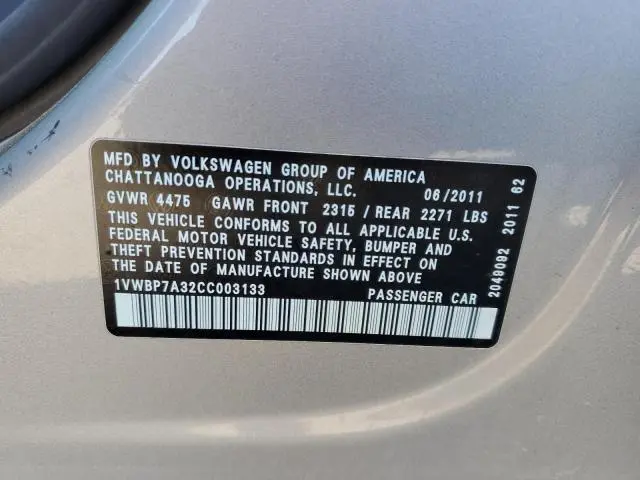 2012 VOLKSWAGEN PASSAT SE