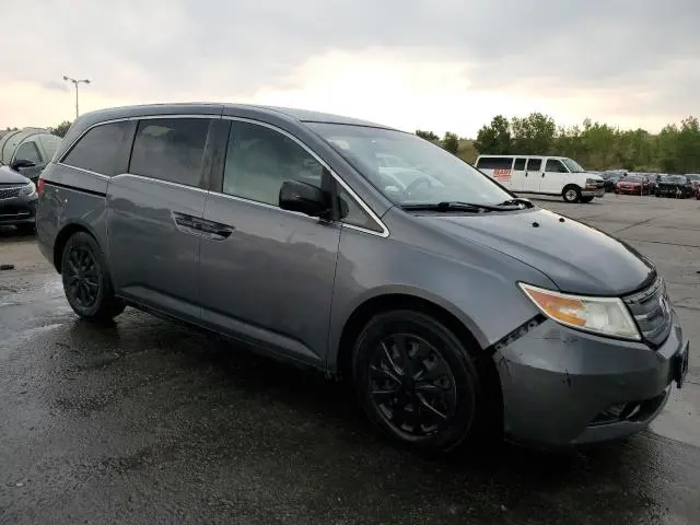 2011 HONDA ODYSSEY LX  