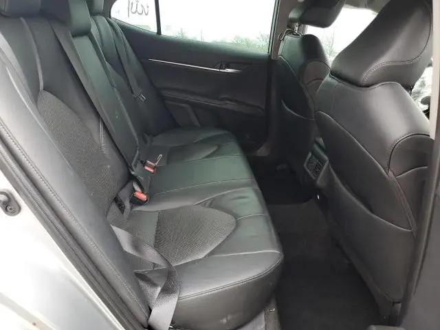 2023 TOYOTA CAMRY XLE  