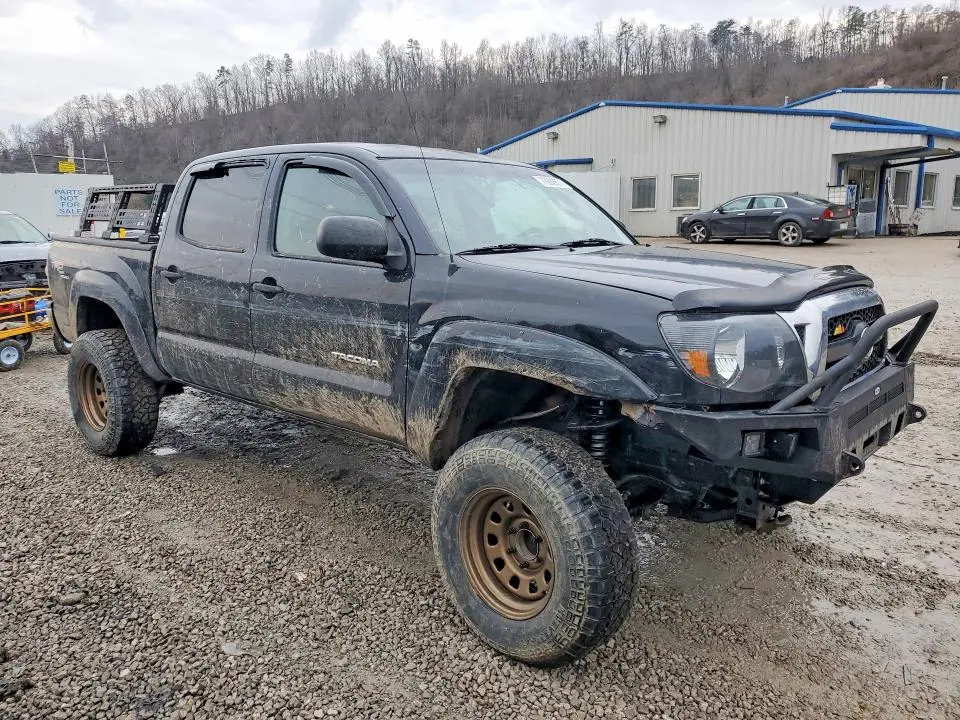 2011 TOYOTA TACOMA V6  