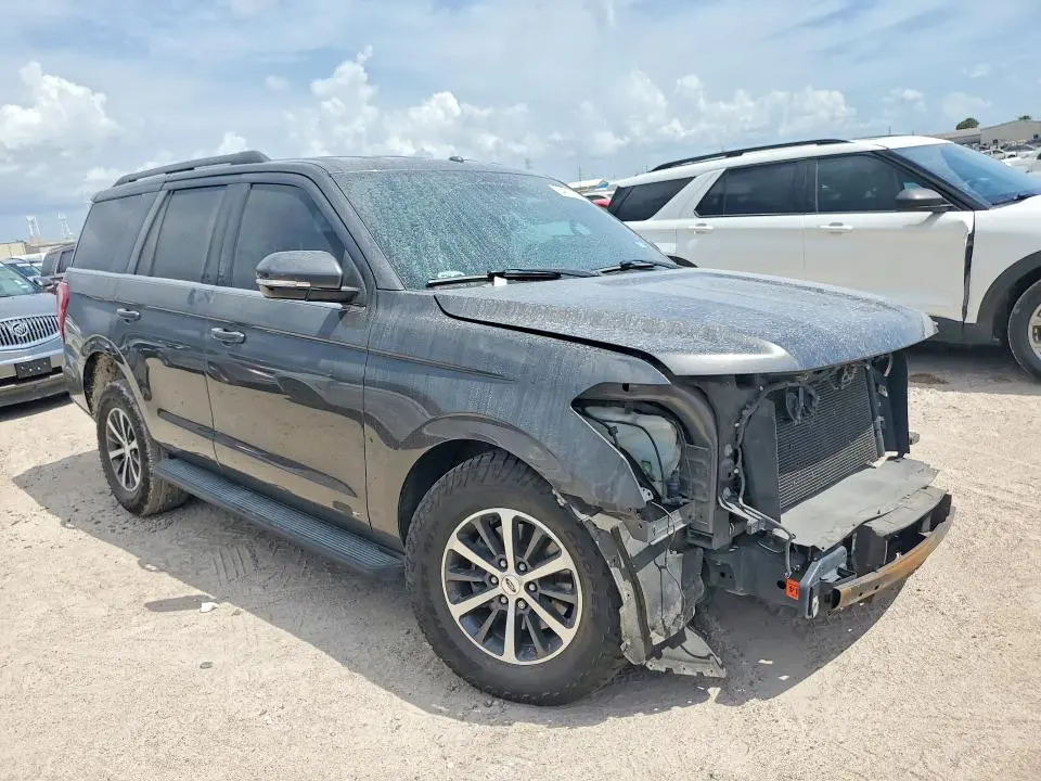 2018 FORD EXPEDITION XLT  