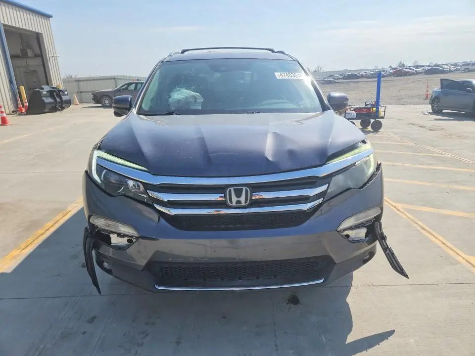 2018 HONDA PILOT TOURING  