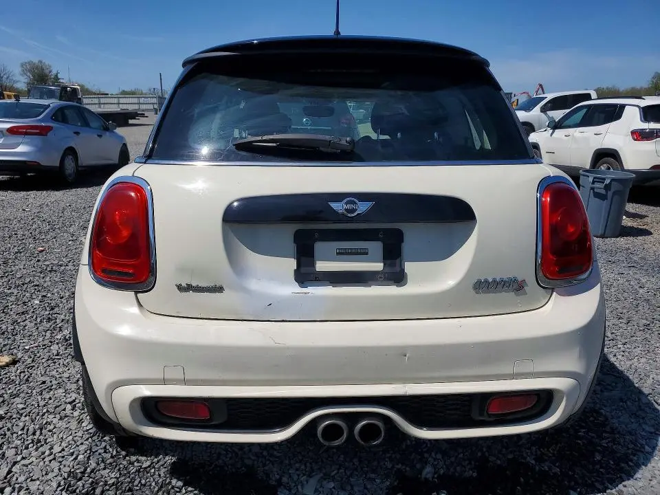 2015 MINI COOPER S  