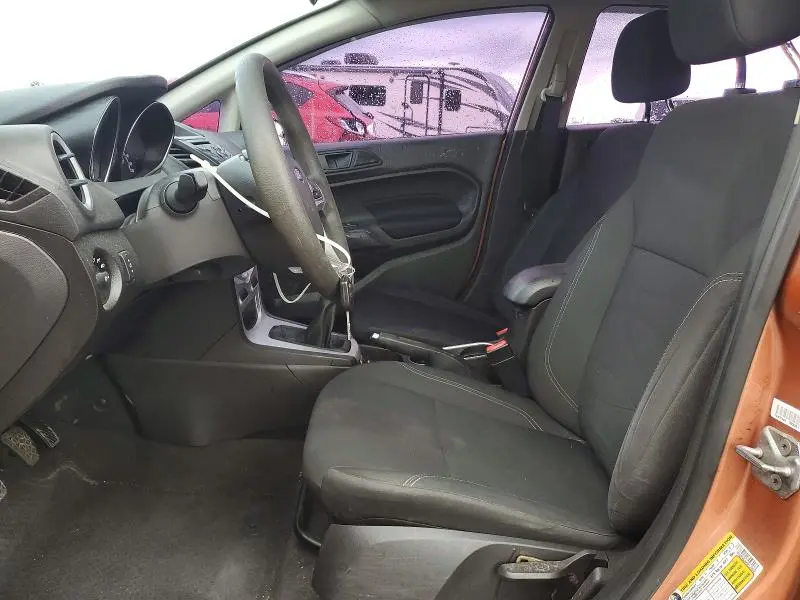 2017 FORD FIESTA SE  