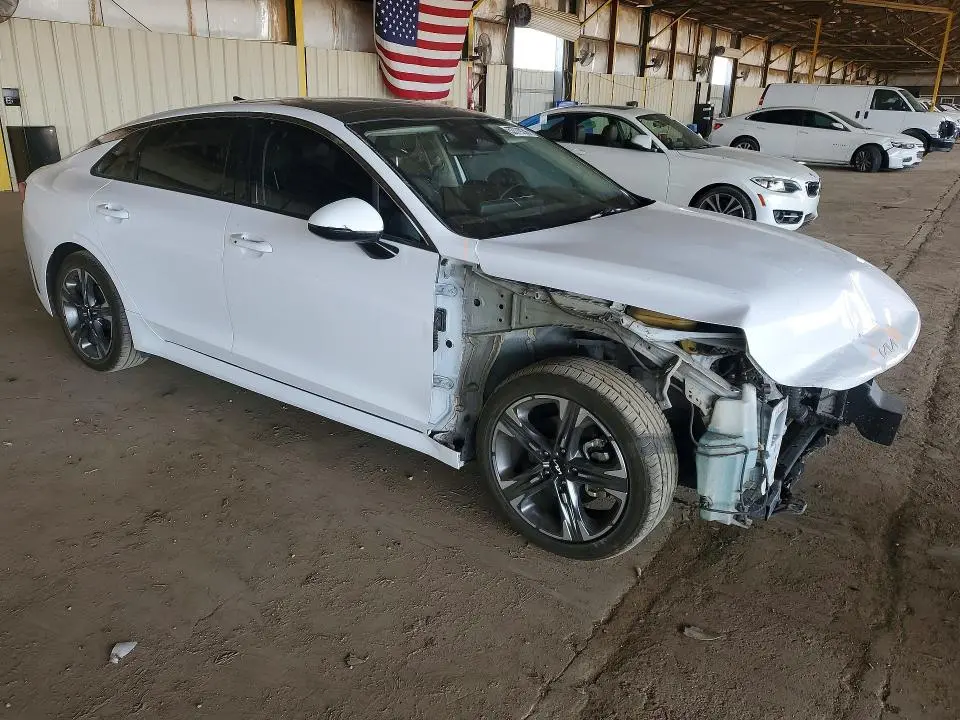 2022 KIA K5 EX  
