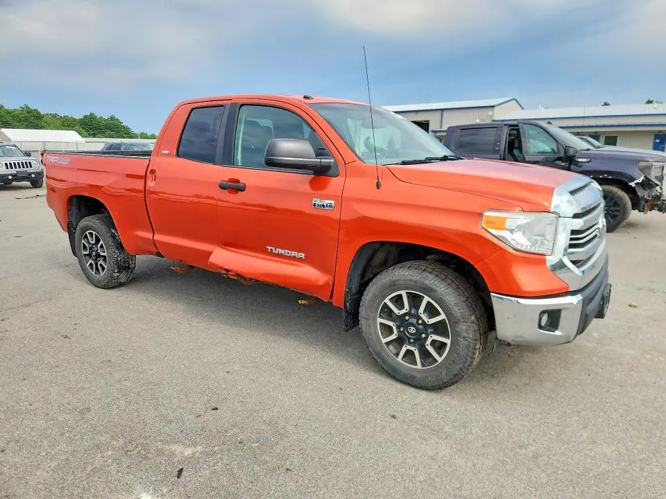 2016 TOYOTA TUNDRA SR5  