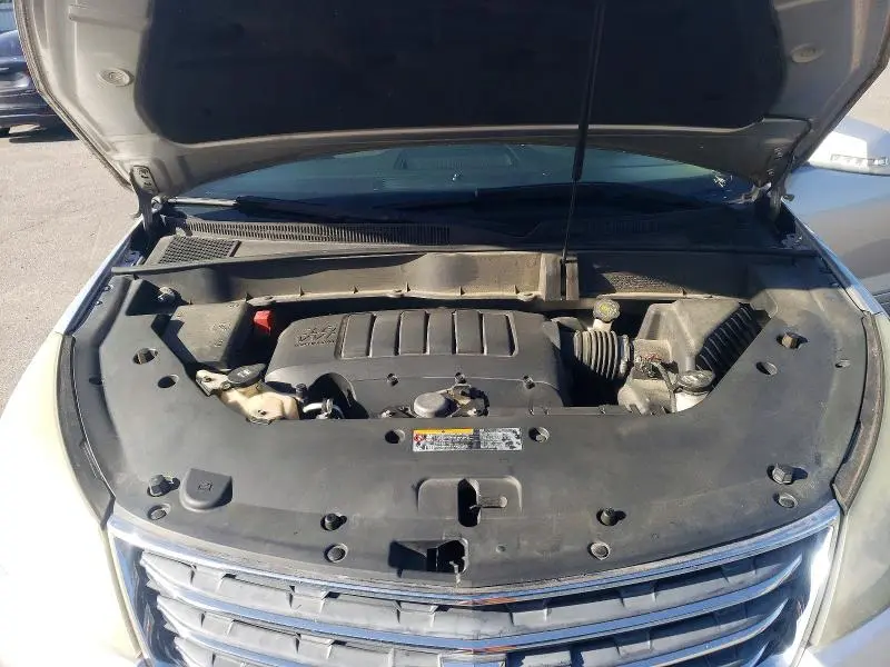 2014 CHEVROLET TRAVERSE LT  