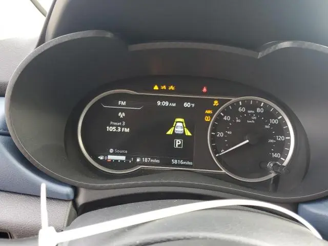 2025 NISSAN VERSA SV  