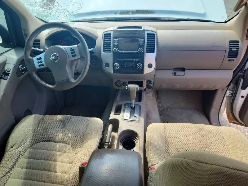 2017 NISSAN FRONTIER SV V6  