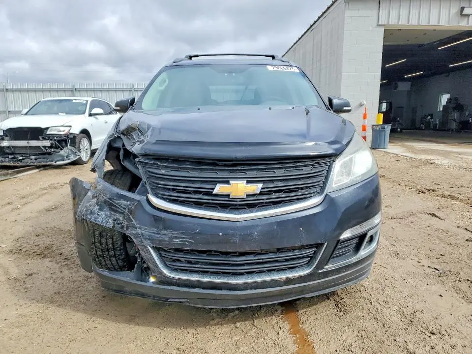 2014 CHEVROLET TRAVERSE LT  