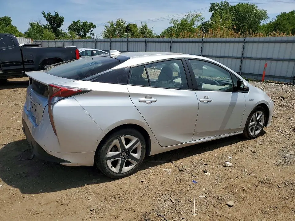 2017 TOYOTA PRIUS FOUR TOURING  