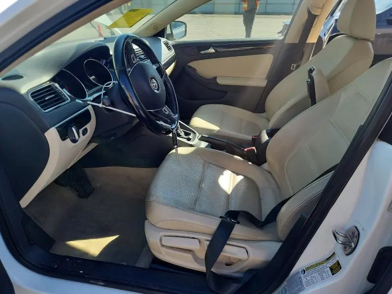 2016 VOLKSWAGEN JETTA SEL  