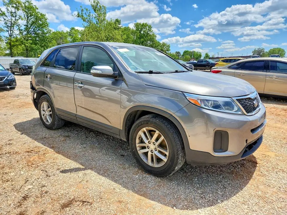 2015 KIA SORENTO LX  