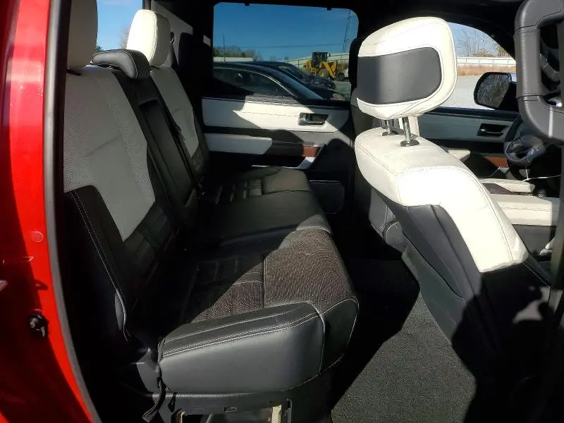 2024 TOYOTA TUNDRA CREWMAX CAPSTONE  