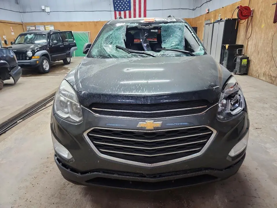 2017 CHEVROLET EQUINOX LT  