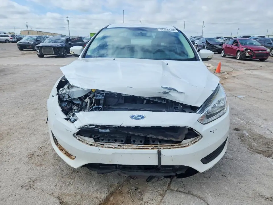 2017 FORD FOCUS SE  