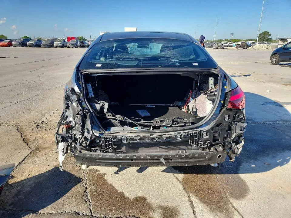 2024 MERCEDES-BENZ C 300  