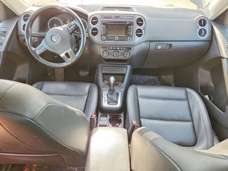 2013 VOLKSWAGEN TIGUAN S  