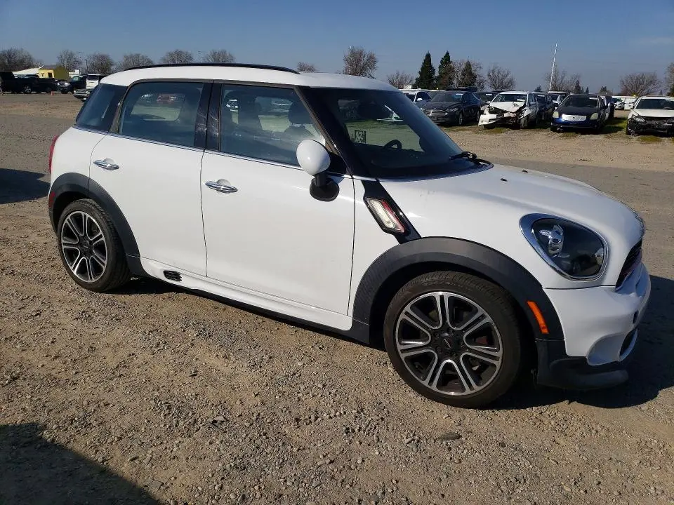 2015 MINI COOPER COUNTRYMAN JCW  