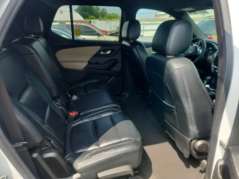 2022 CHEVROLET TRAVERSE LS  