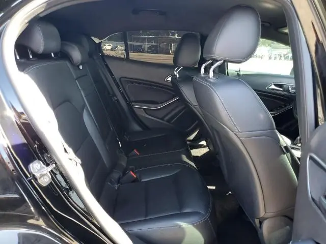 2018 MERCEDES-BENZ GLA 250