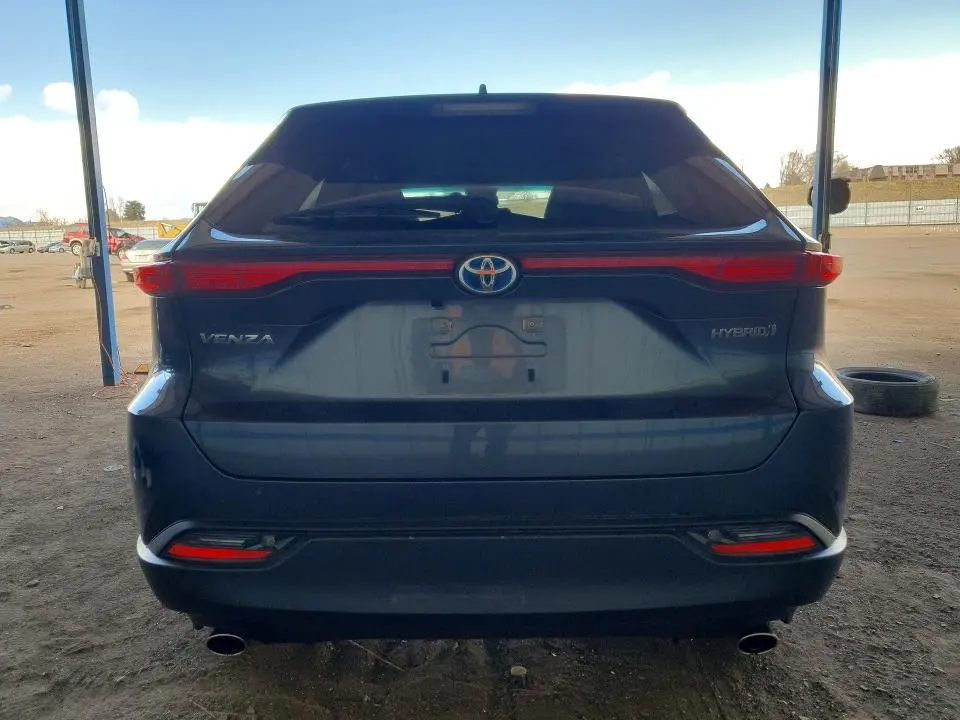 2022 TOYOTA VENZA LE  