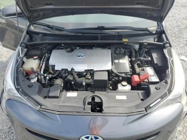 2016 TOYOTA PRIUS   