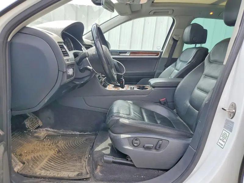 2014 VOLKSWAGEN TOUAREG TDI  