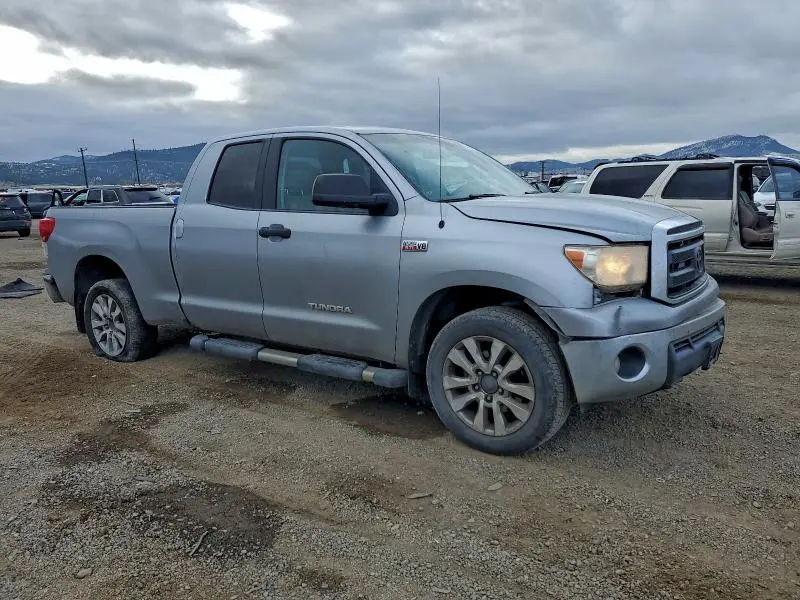 2011 TOYOTA TUNDRA DOUBLE CAB SR5  