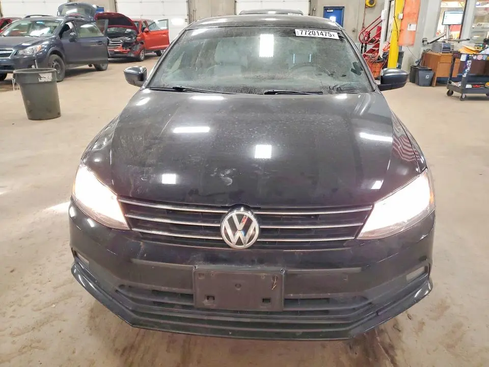 2016 VOLKSWAGEN JETTA SPORT  