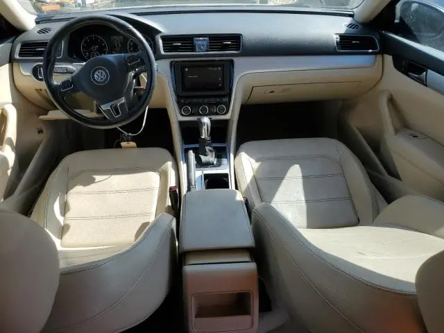 2012 VOLKSWAGEN PASSAT SE  