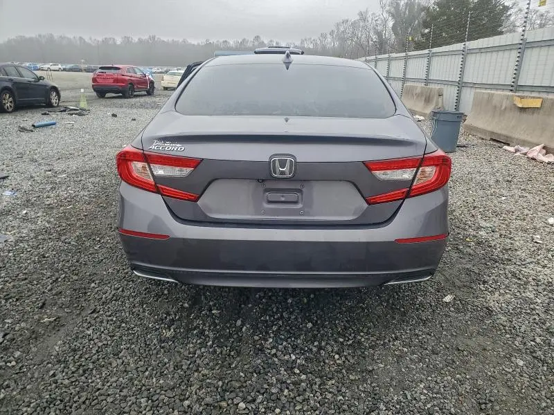 2018 HONDA ACCORD LX  