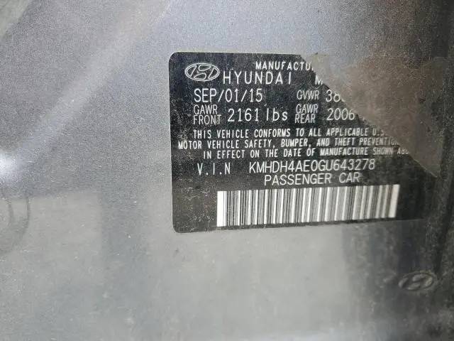 2016 HYUNDAI ELANTRA SE  